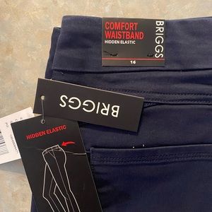 NWT Briggs women’s size 16 elastic waist band navy slacks